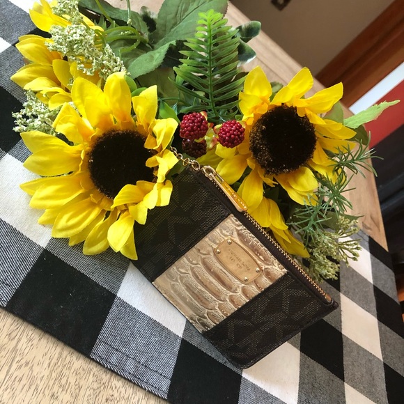 Michael Kors Cardholder Keychain - Picture 13 of 13